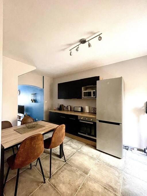 Jolie Maison De Ville - 4 Personnes - Wifi - Tv 莫吉奥 外观 照片